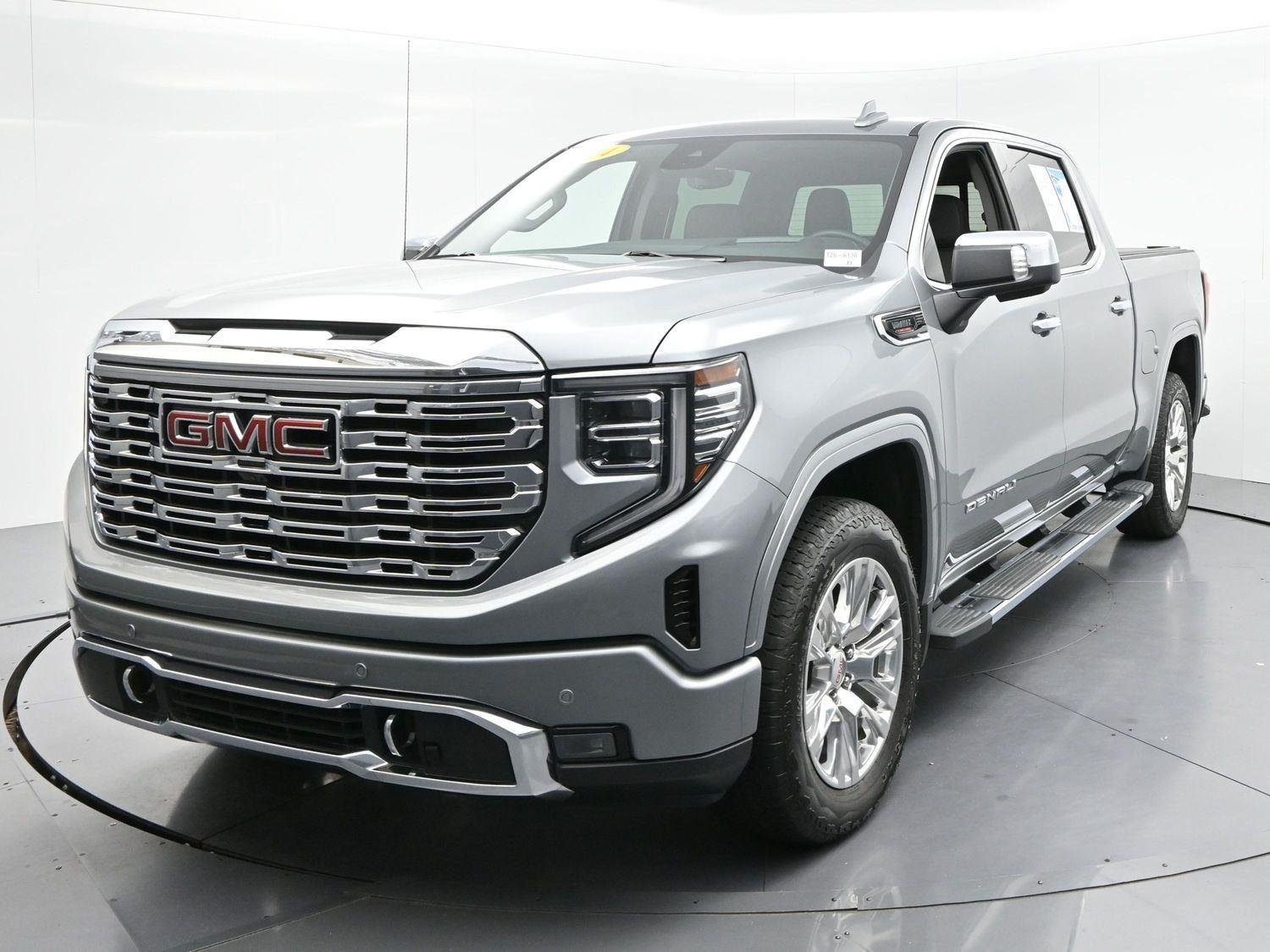 Used 2024 Sterling Metallic GMC Denali image 3