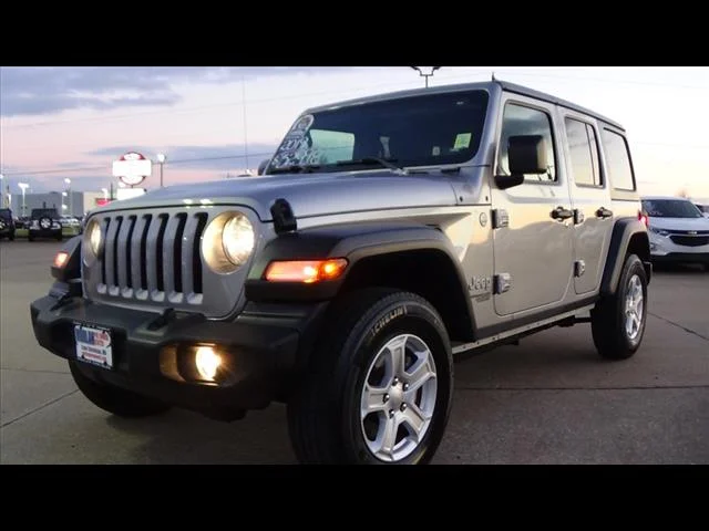 Used 2020 Stingray Jeep SPORT image 4