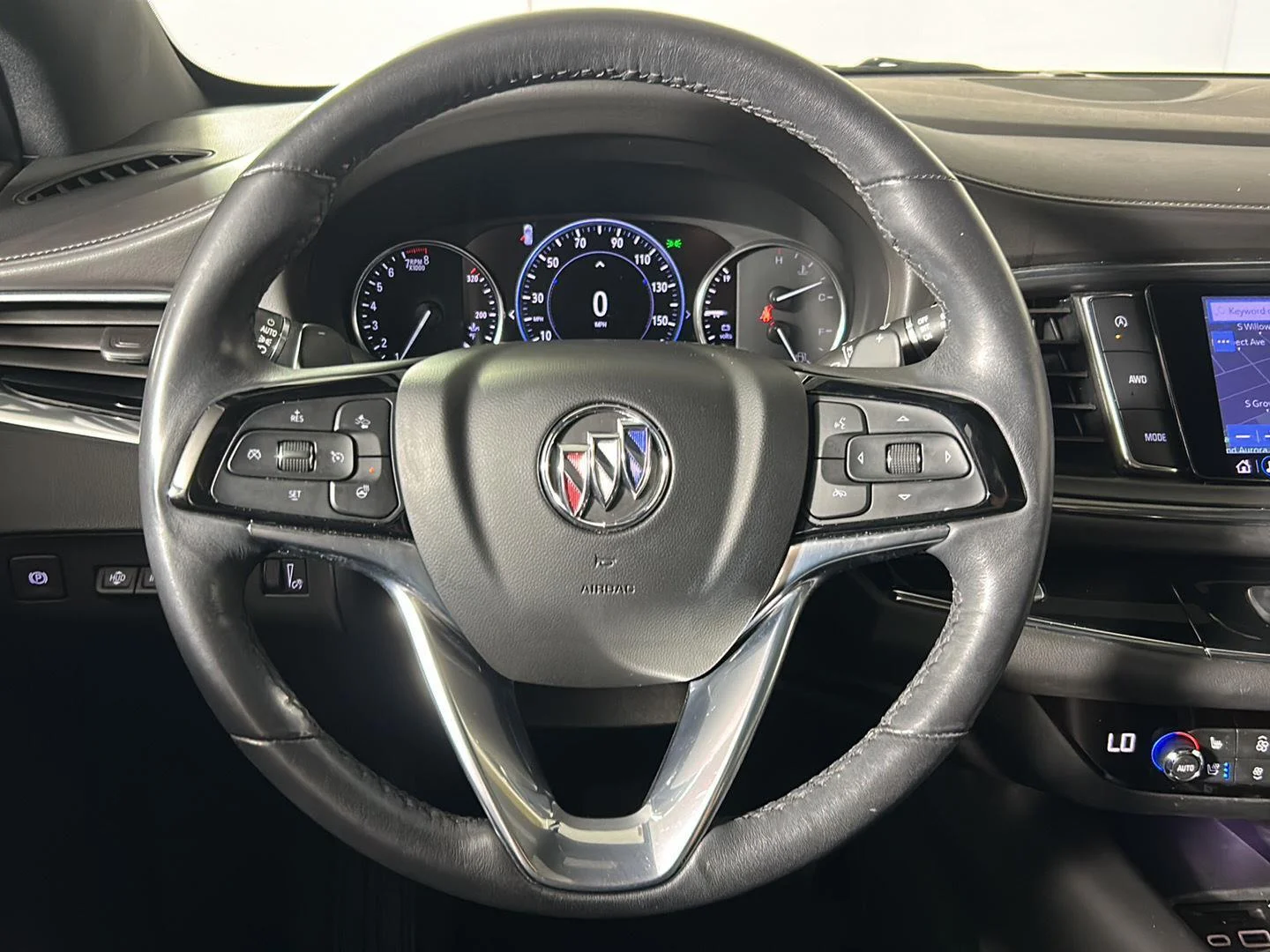 Used 2024 Ebony Twilight Metallic Buick Avenir image 38