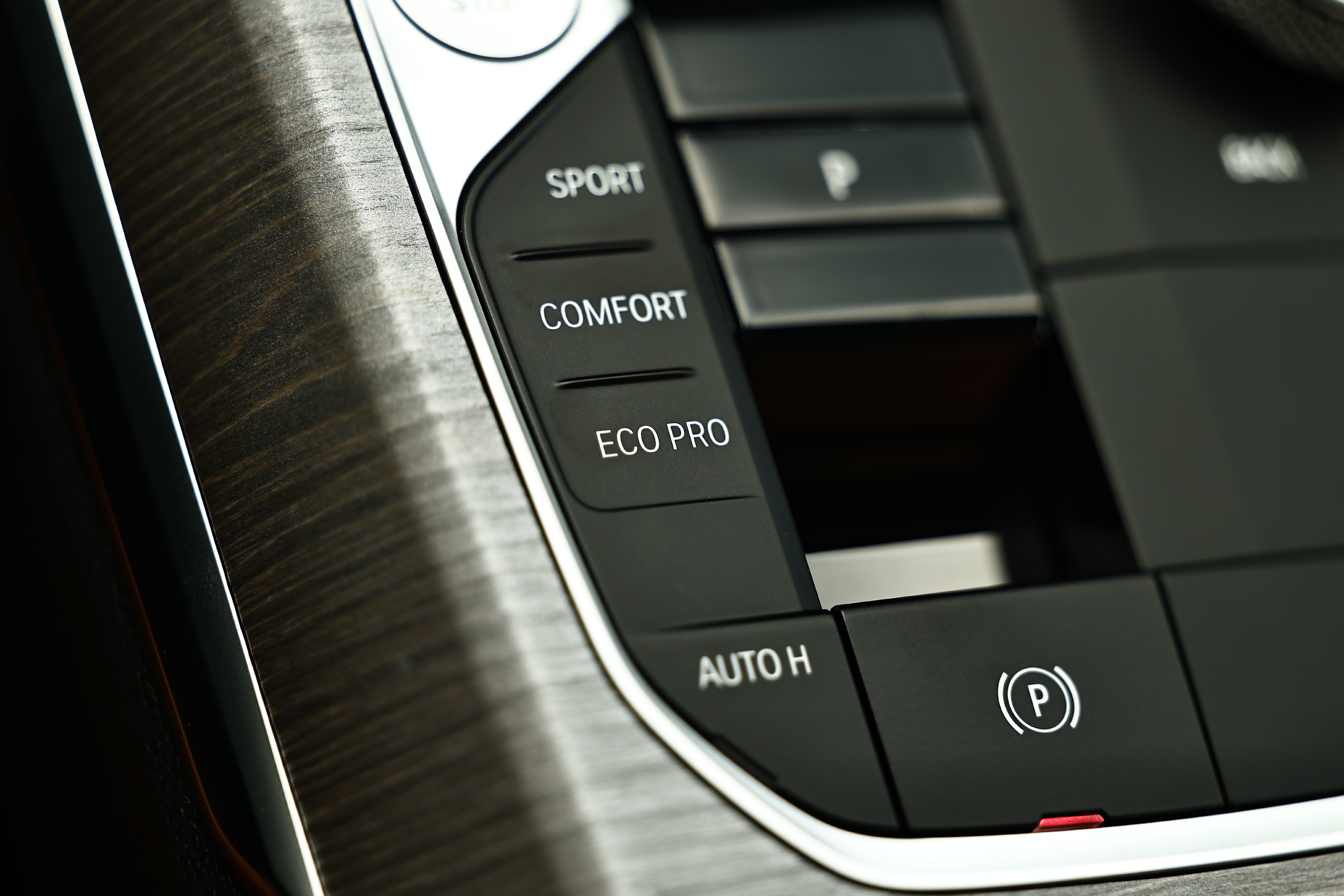 New 2026 Black Sapphire Metallic BMW 330i image 40