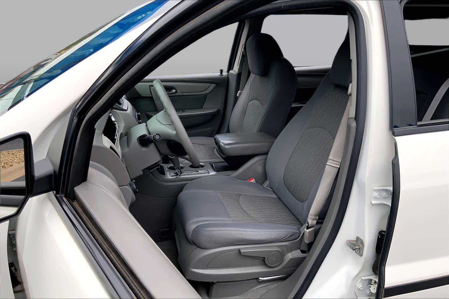 Used 2013  Chevrolet LS image 8