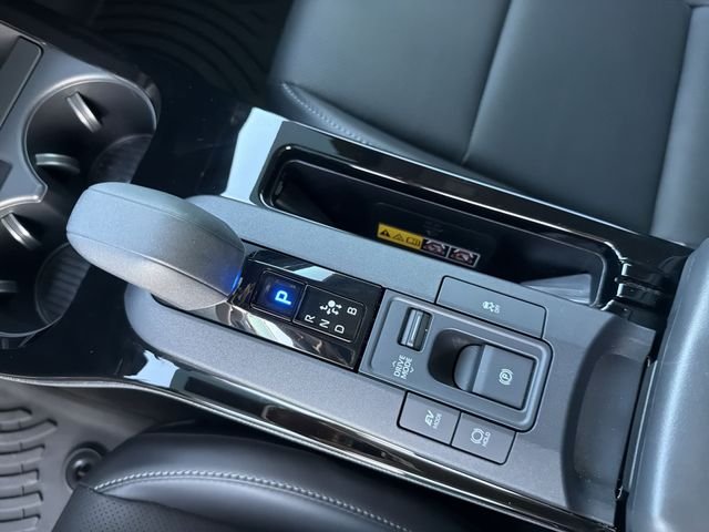2026 Toyota Prius XLE - Photo 23