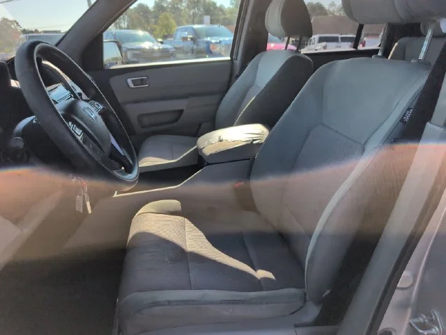 Used 2013  Honda EX image 15