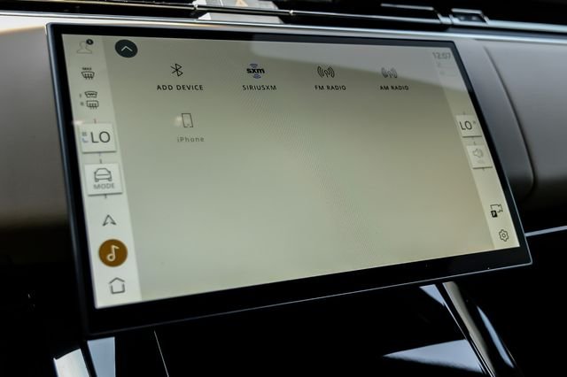 Certified Used 2025 White Land Rover Autobiography image 38