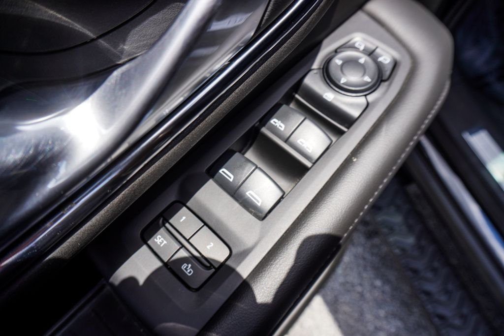Used 2024 Black Chevrolet Z71 image 18