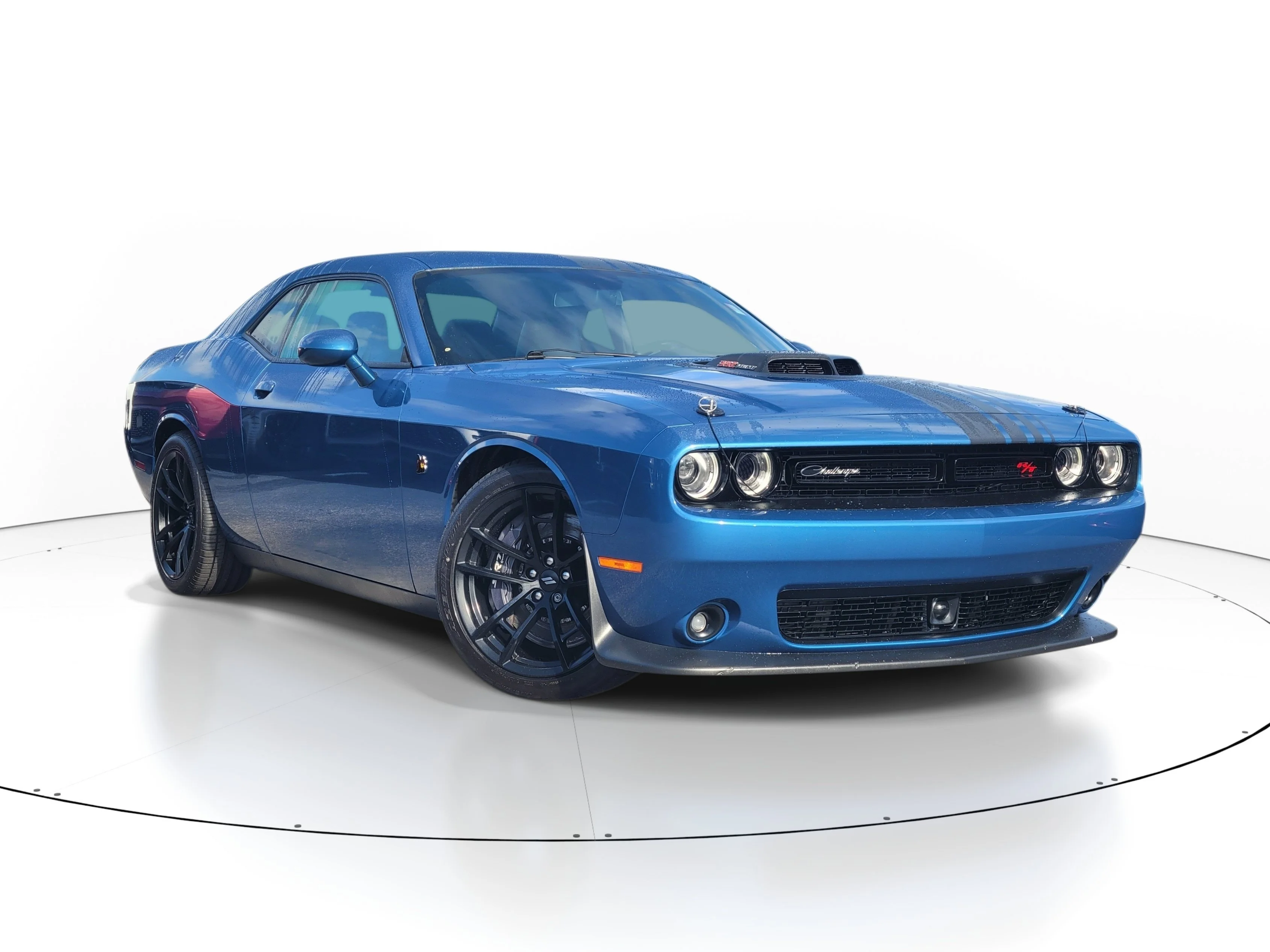 Used 2022 Frostbite Dodge R/T Scat Pack image 1