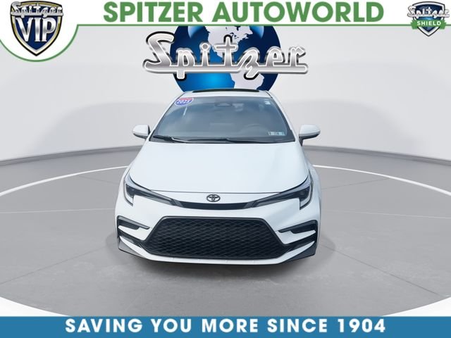 Used 2025 White Toyota SE image 3
