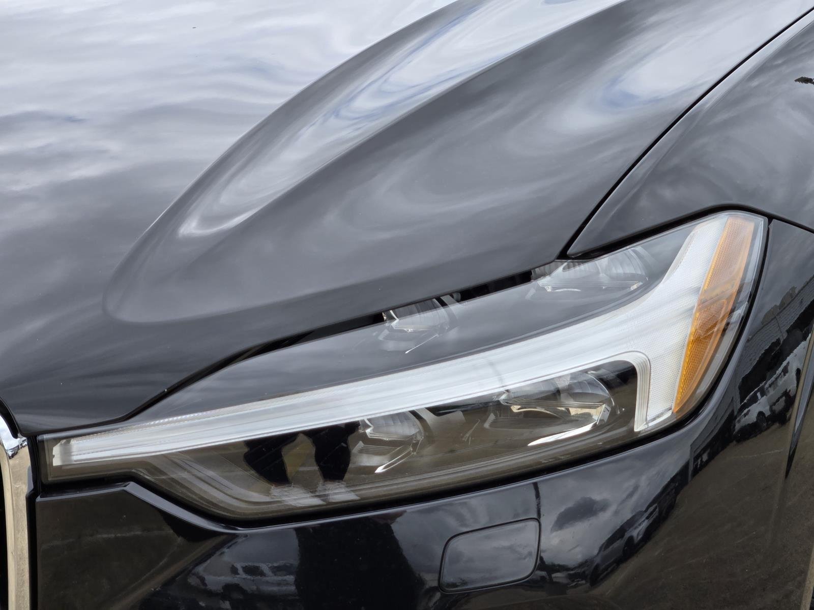 Used 2023 Onyx Black Metallic Volvo Ultimate image 8