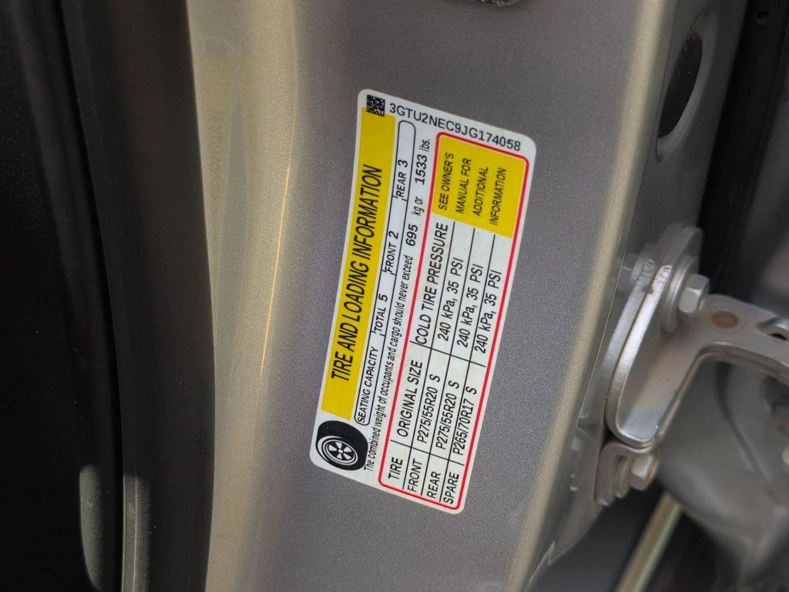 Used 2018 Quicksilver Metallic GMC SLT image 15