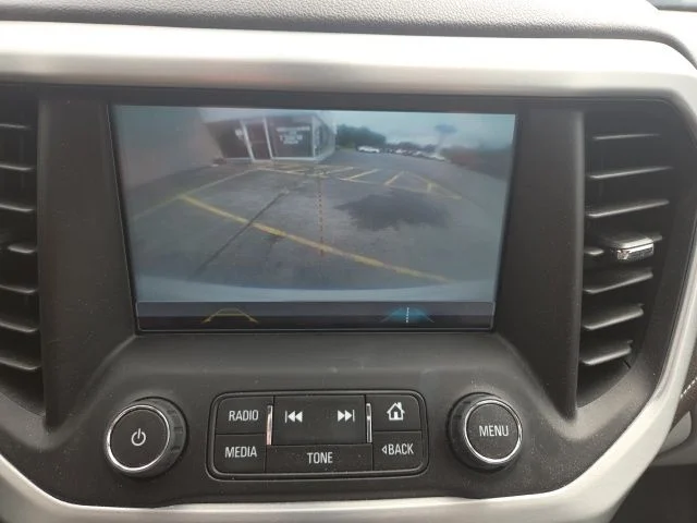 Used 2019 White GMC SLT-2 image 22