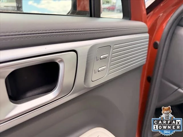 Used 2024 Orange Hyundai Calligraphy image 13