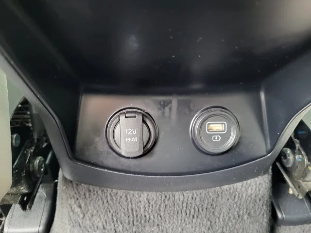 Used 2023 Red Kia S image 17