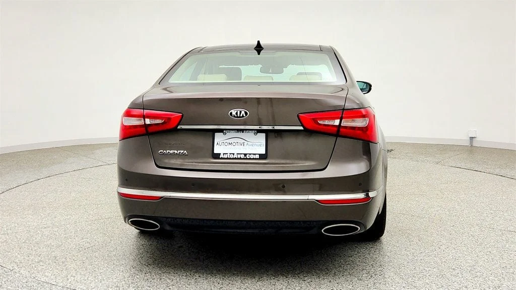 Used 2014 Bronze Metallic Kia 4dr Sedan Limited image 6