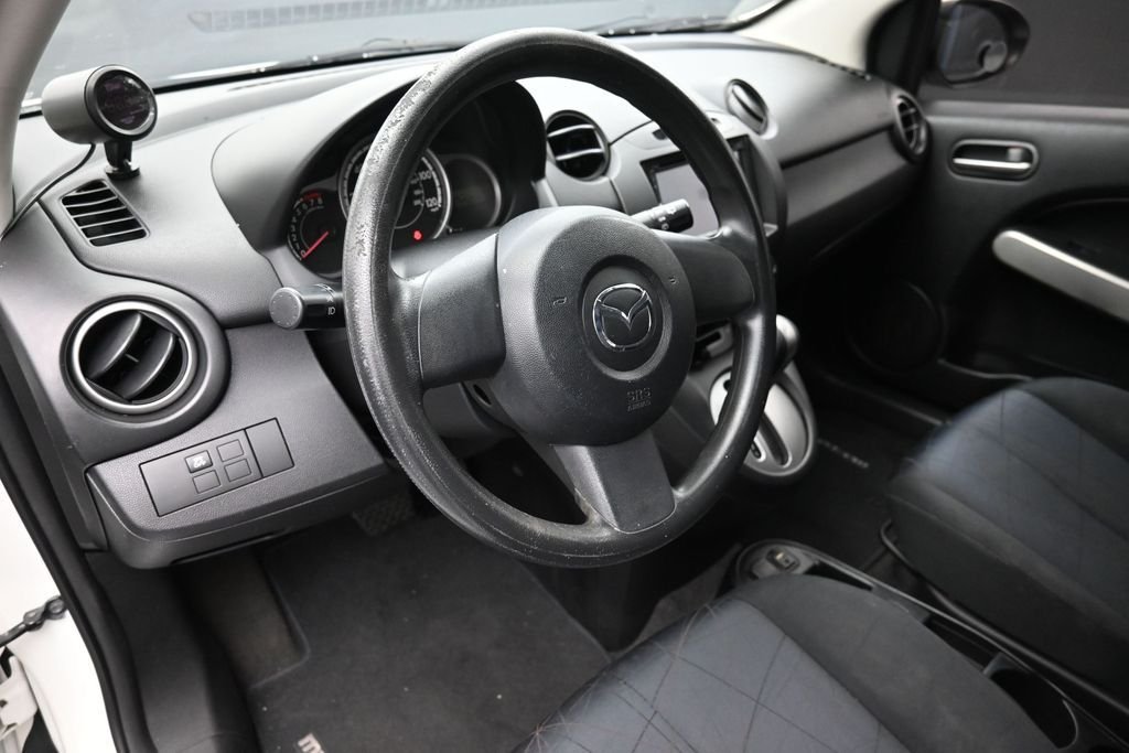 Used 2013  Mazda Sport image 16