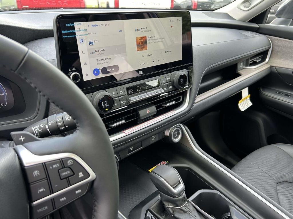 Used 2026 White Toyota Platinum image 21