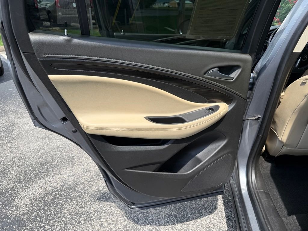 Used 2020 Gray Buick Preferred image 10