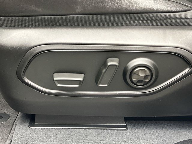 Used 2023 Silver Zynith Jeep 4X4 image 12