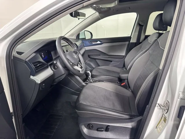 Used 2023 White Volkswagen 1.5T SE image 11