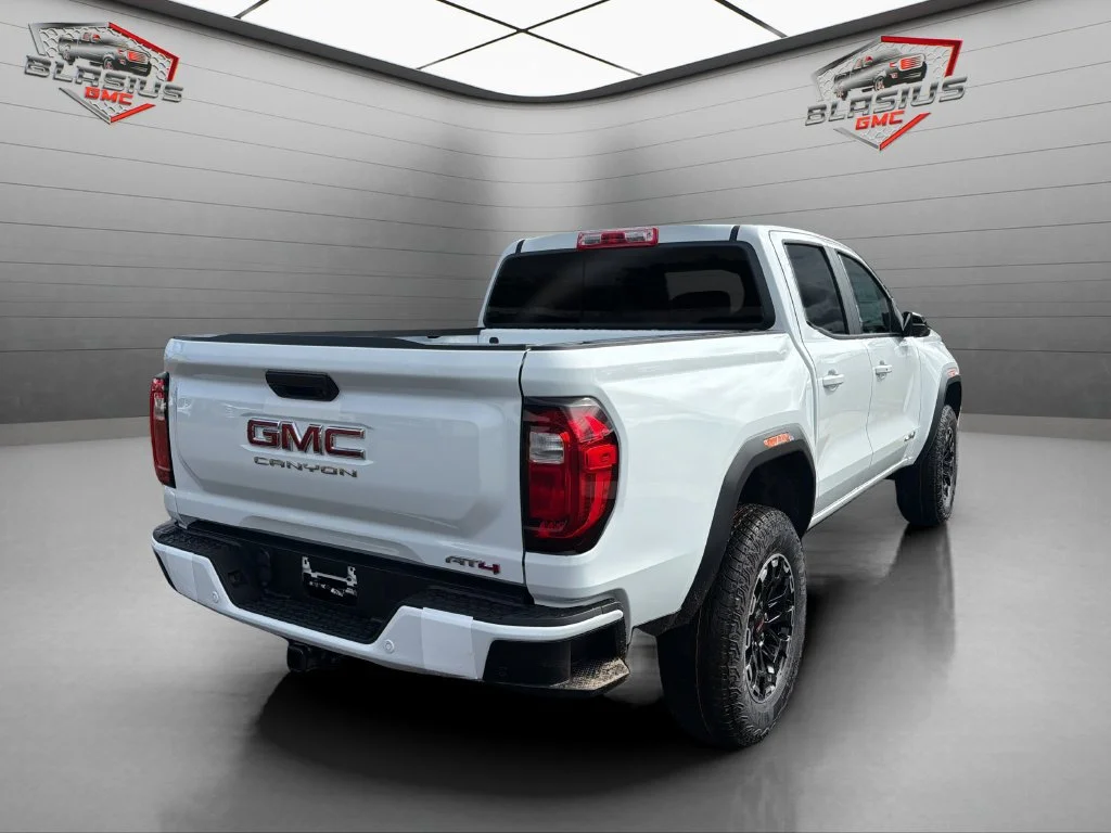 New 2026 Summit White GMC AT4 image 5