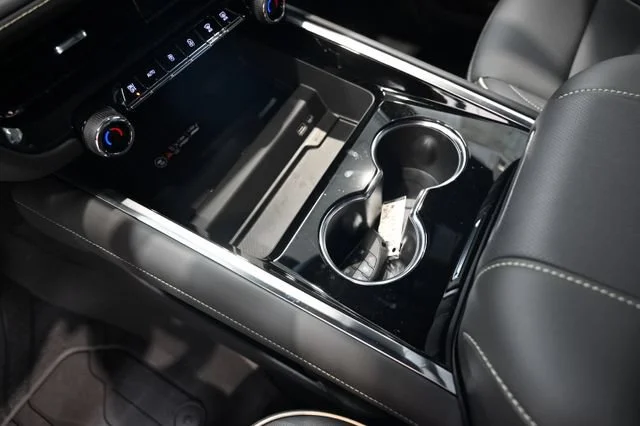 2026 Chevrolet Tahoe Premier - Photo 19