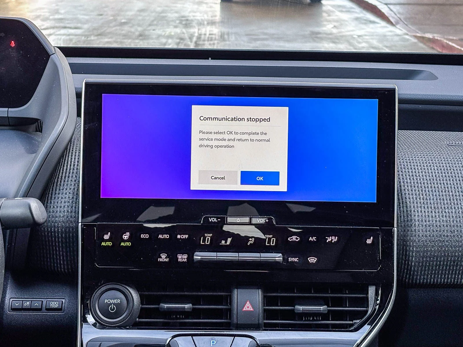 Used 2025 Silver Metallic Toyota XLE image 16
