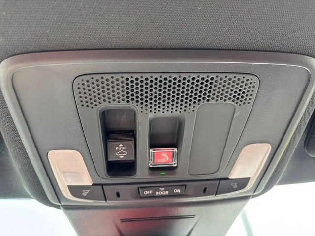 2025 Honda Civic Si - Photo 27
