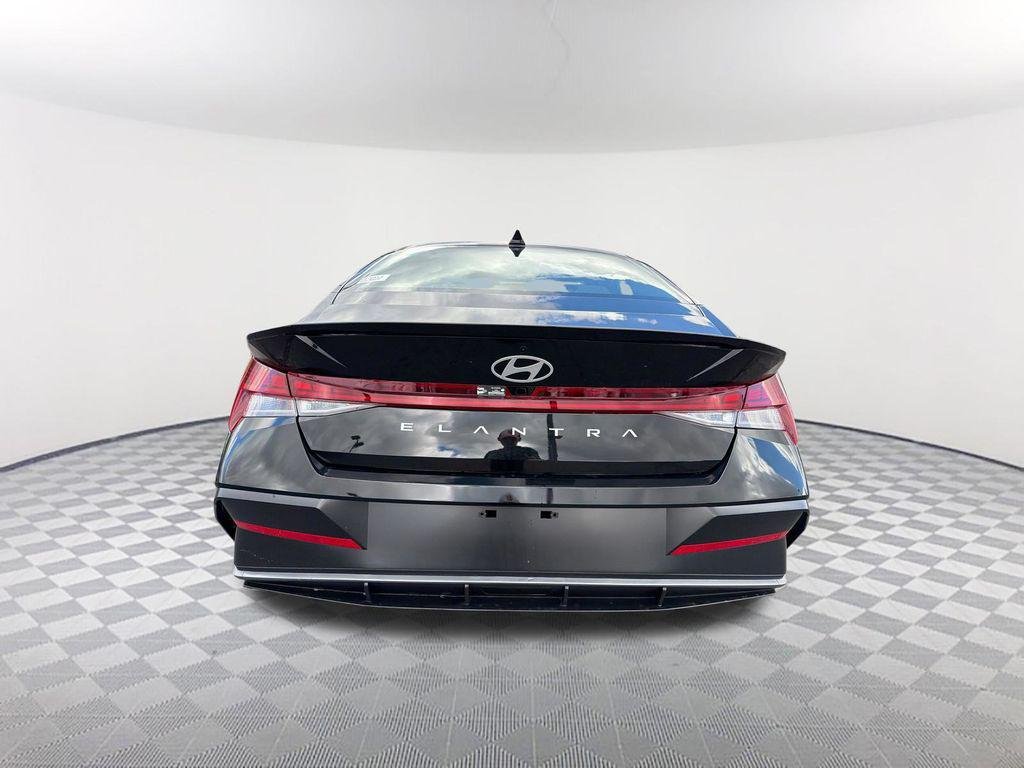 New 2026 Black Hyundai SEL Sport image 6