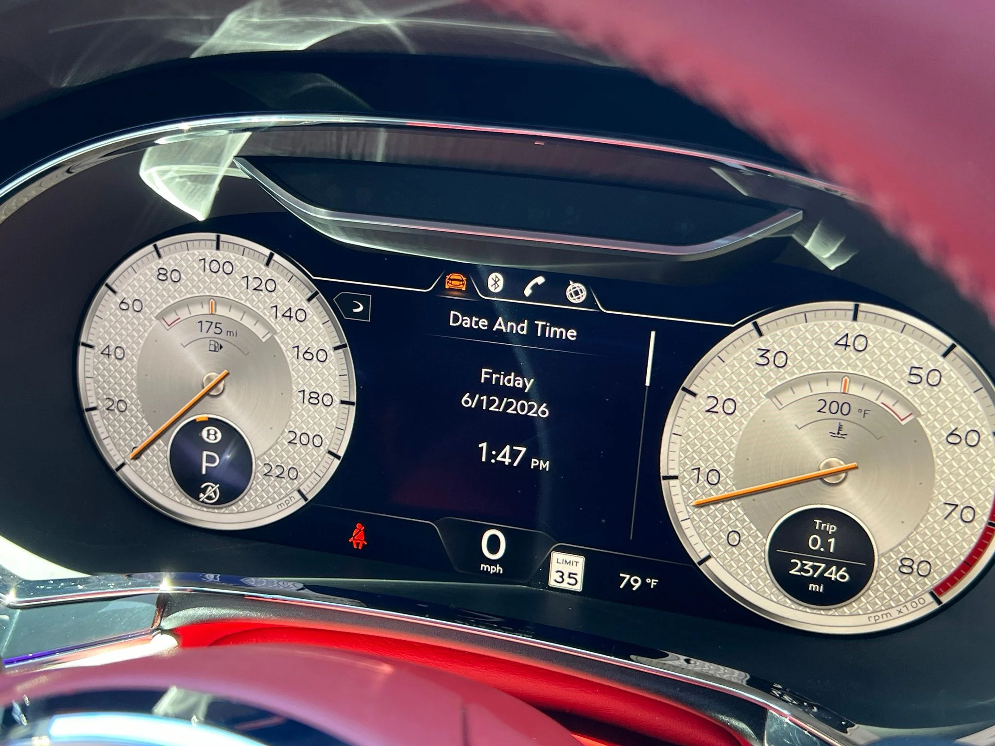 Used 2022  Bentley W12 image 26