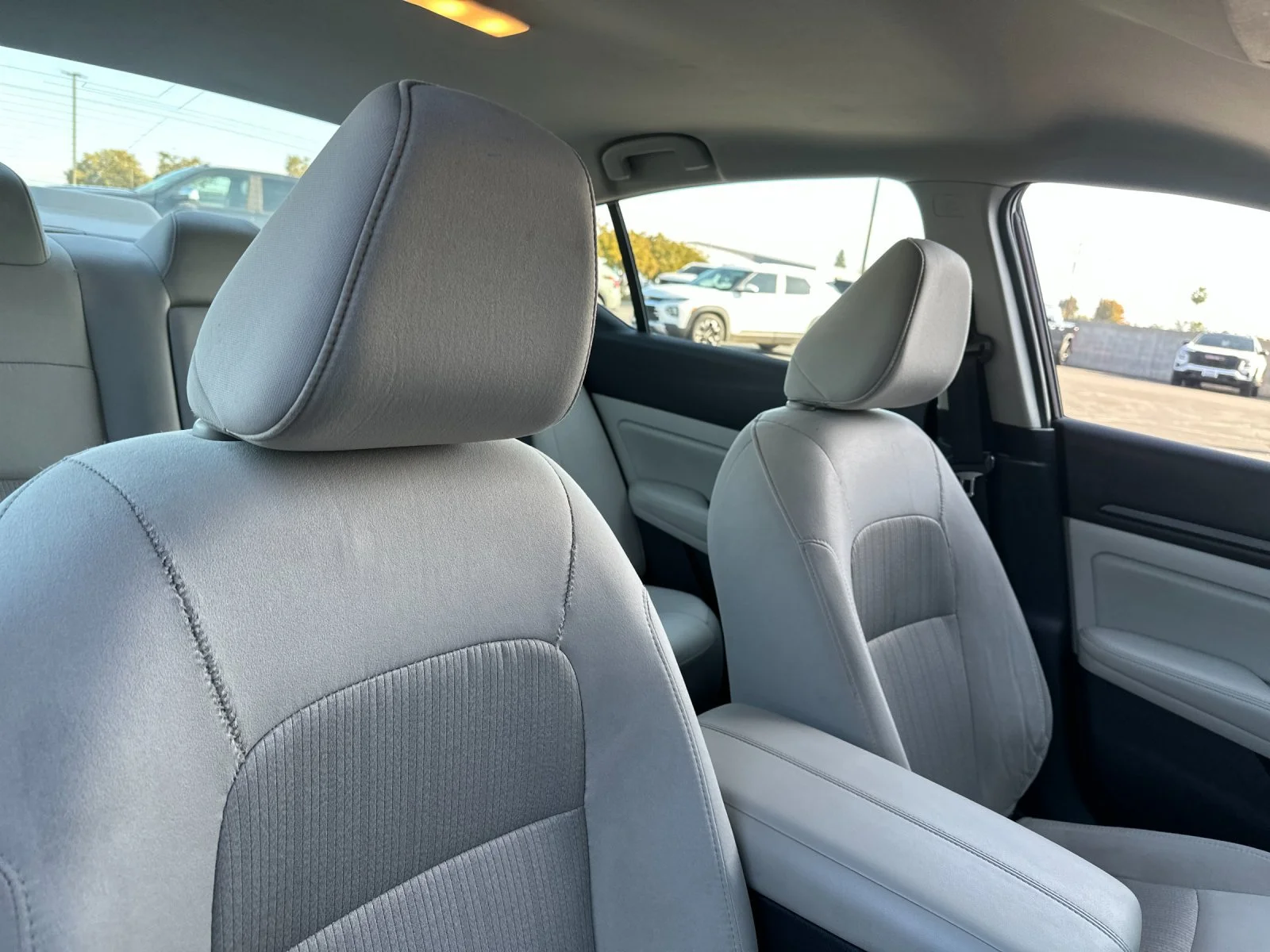 Used 2025  Nissan 2.5 SV image 16