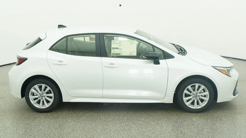New 2027 Wind Chill Pearl Toyota SE image 14