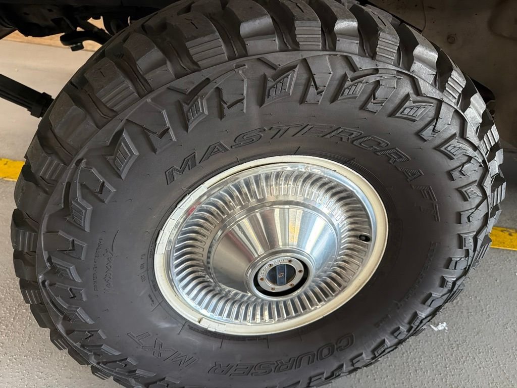 Used 1985  Jeep Base image 7