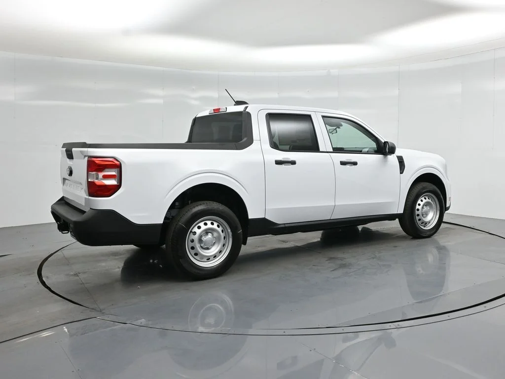 New 2026 Oxford White Ford XL image 22