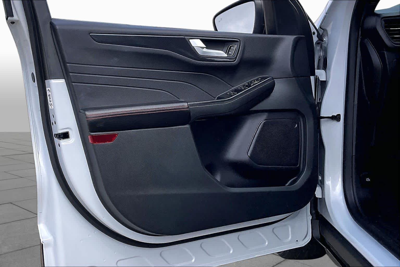 Used 2025 Space Silver Ford ST-Line image 18