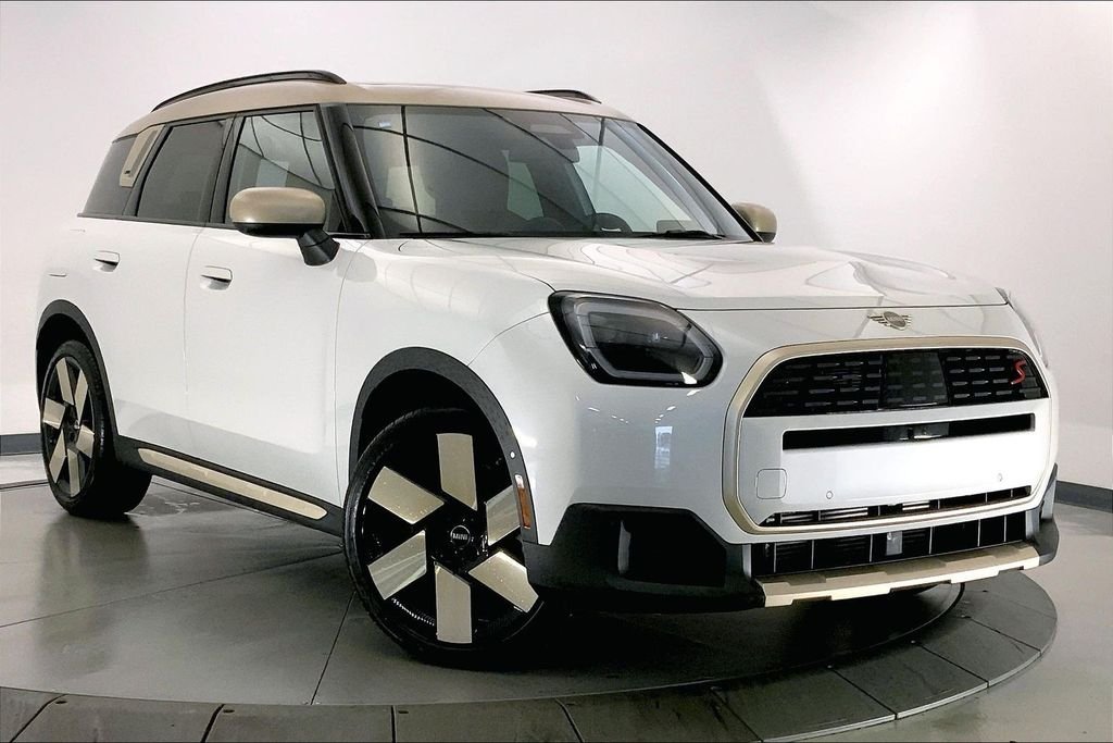 2025 MINI Countryman S ALL4's photo