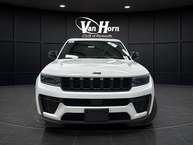 New 2026 Bright White Clear-Coat Exterior Paint Jeep Altitude image 8