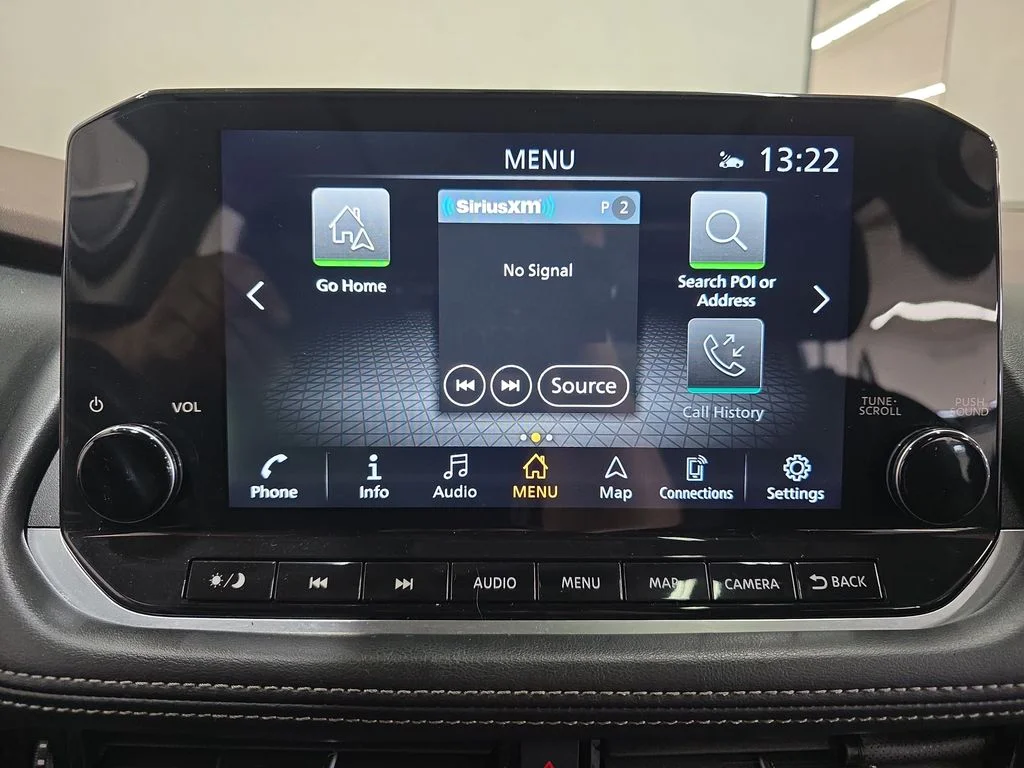 Used 2023 Gray Nissan Platinum image 22