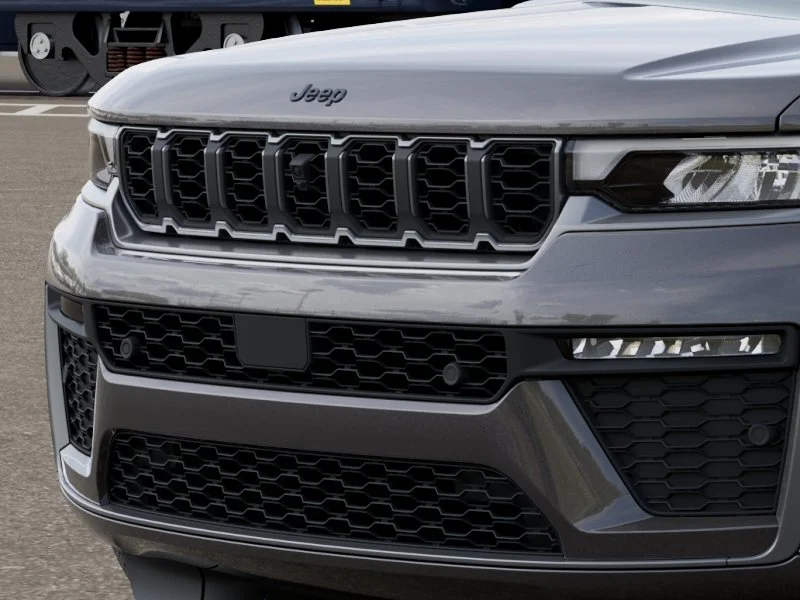 New 2026 Baltic Gray Metallic Clear-Coat Exterior Paint Jeep Limited Reserve image 8