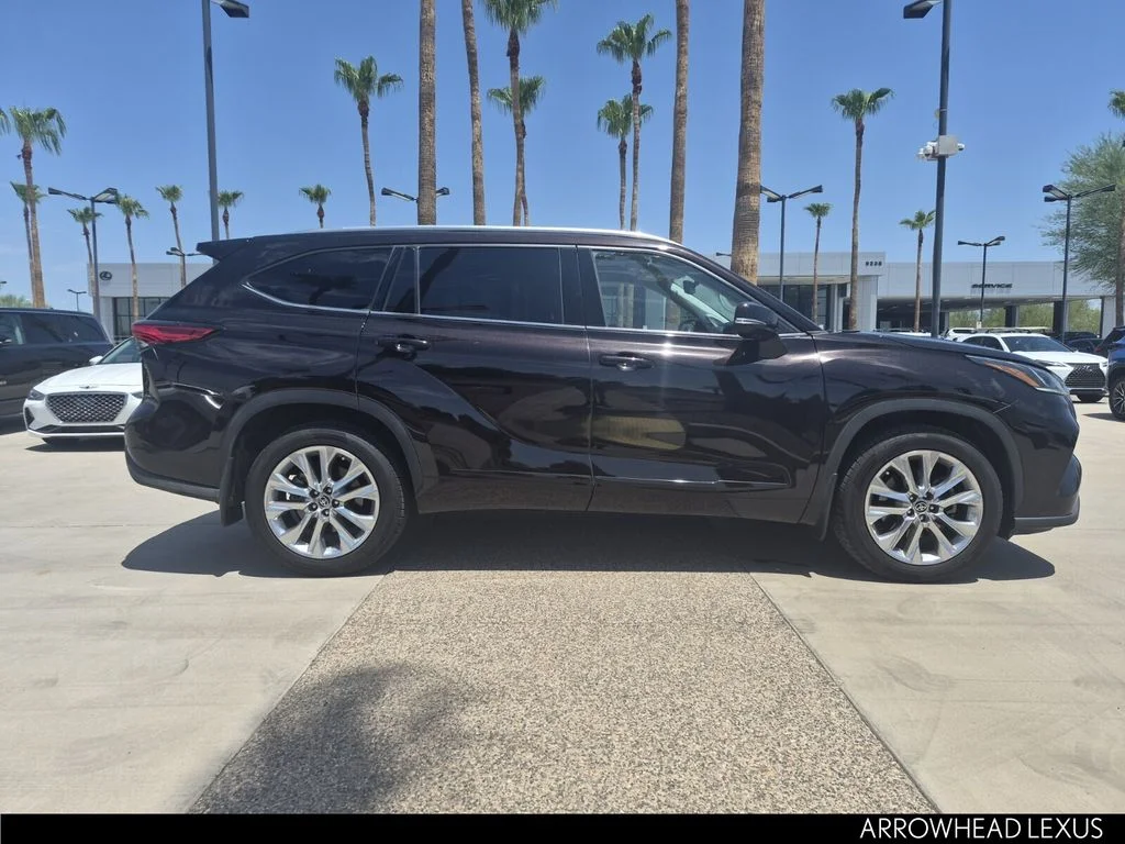 Used 2022 Gold Toyota Limited image 7