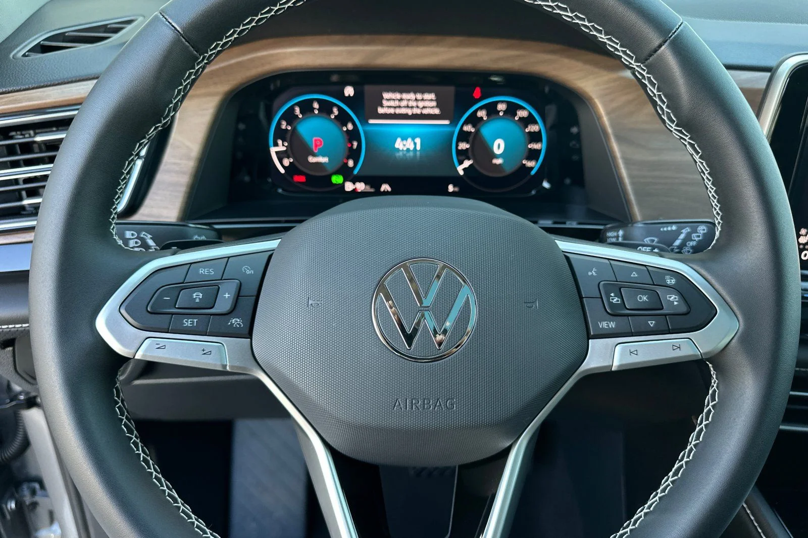 New 2026 Silver Volkswagen 2.0T SE w/Technology image 22