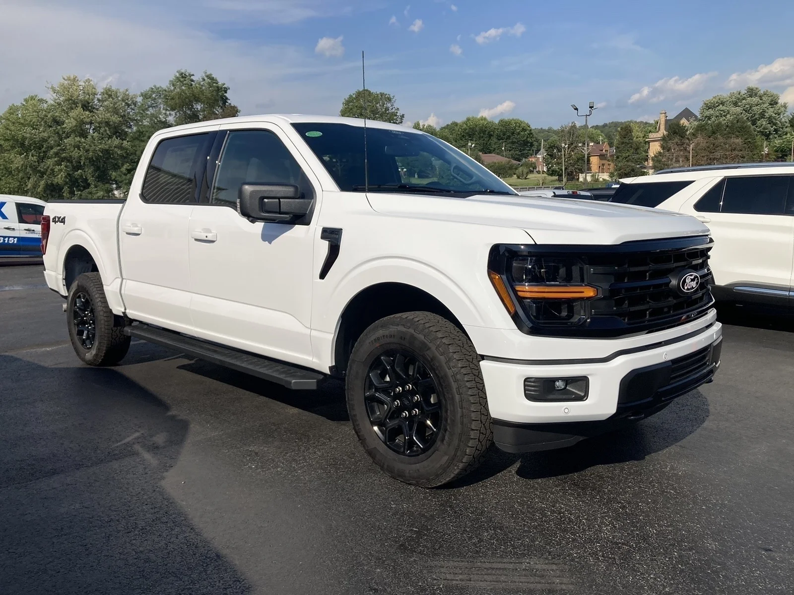 New 2026 Oxford White Ford XLT image 6