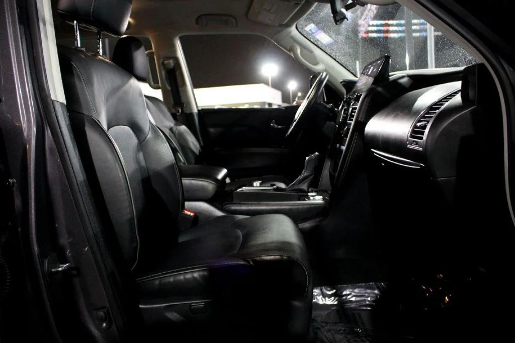 Used 2024 Gray INFINITI LUXE image 21