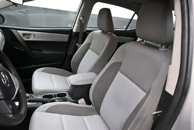 2019 Toyota Corolla LE - Photo 20