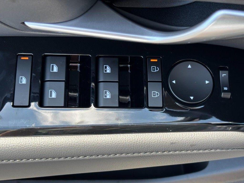 2025 Hyundai Santa Cruz Limited - Photo 19