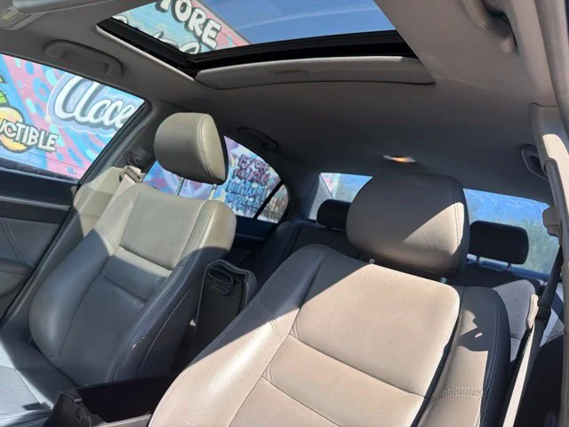 Used 2009 Black Honda EX-L image 16