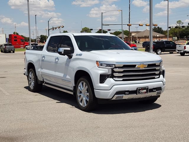 New 2026 Polar White Tricoat Chevrolet High Country image 3