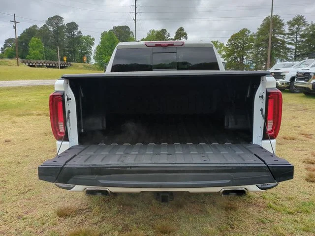 Used 2024 White GMC Denali image 24