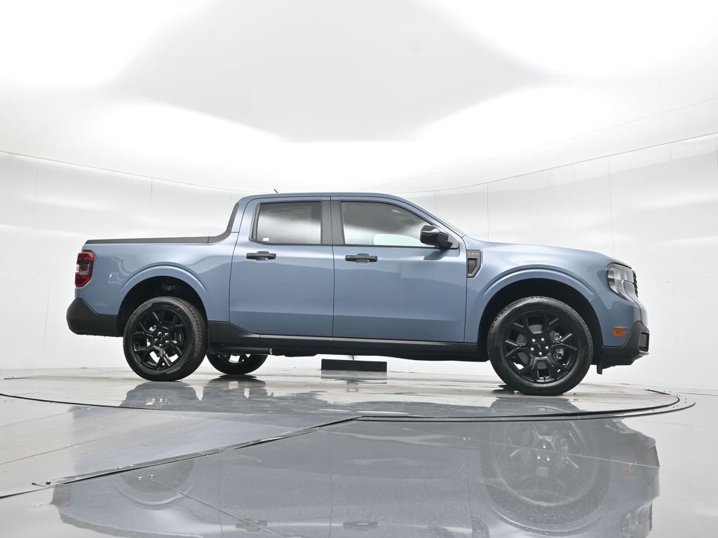 New 2025 Azure Gray Metallic Tri-Coat Ford XLT image 3