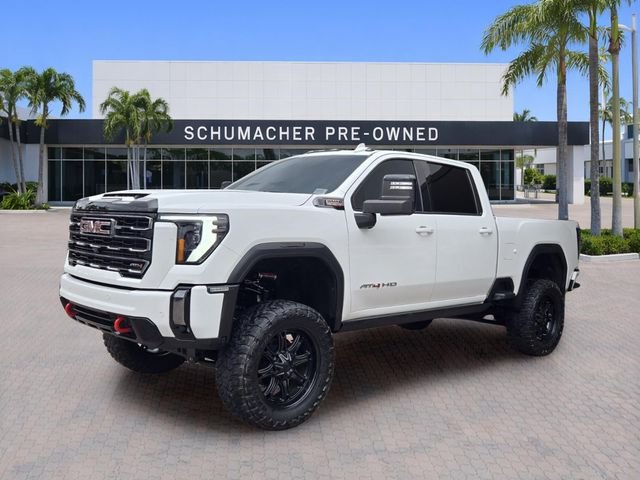 Used 2024 White GMC AT4 image 3
