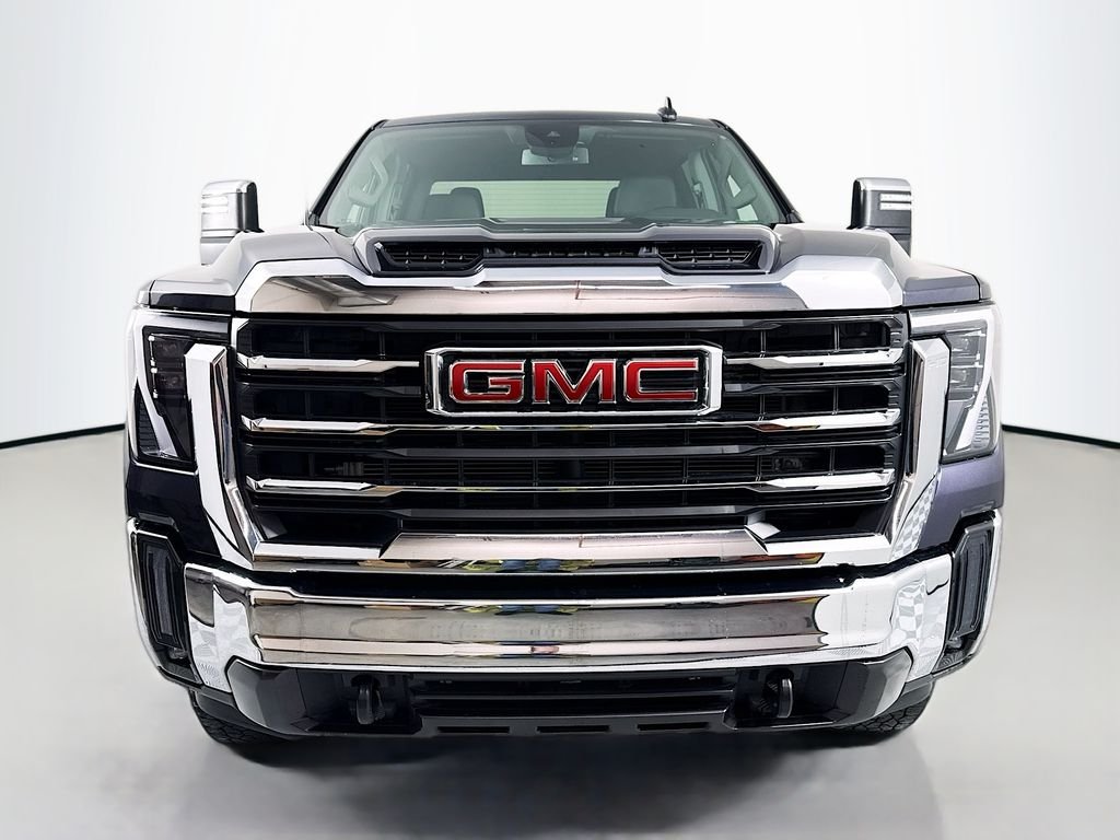 Used 2024 Silver GMC SLT image 6
