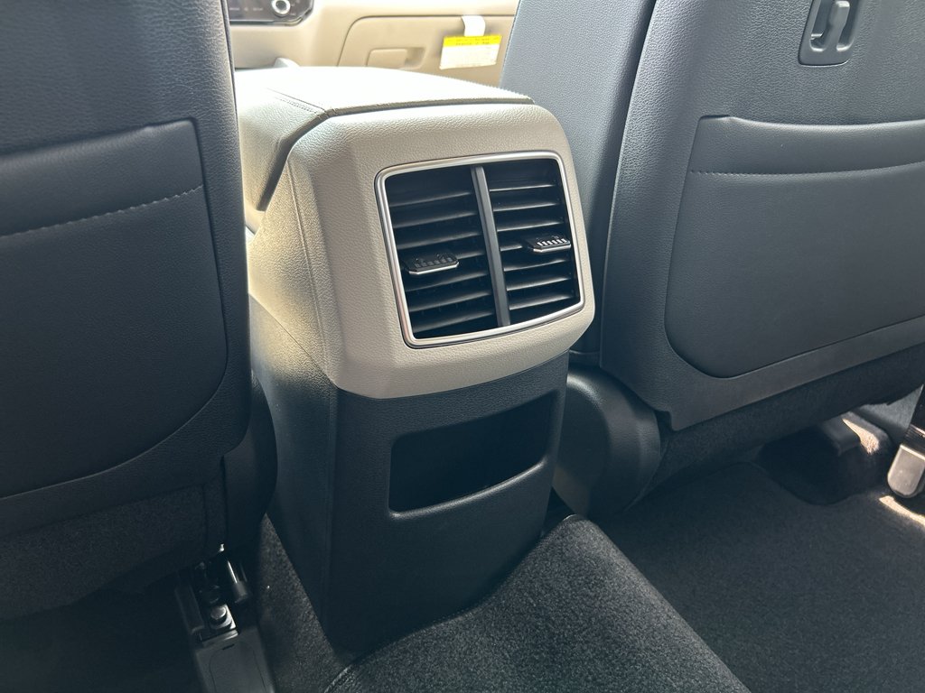 New 2027 Fusion Black Kia EX image 15